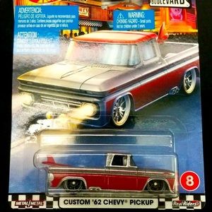 HOT WHEELS Boulevard Custom ‘62 Chevy Pickup